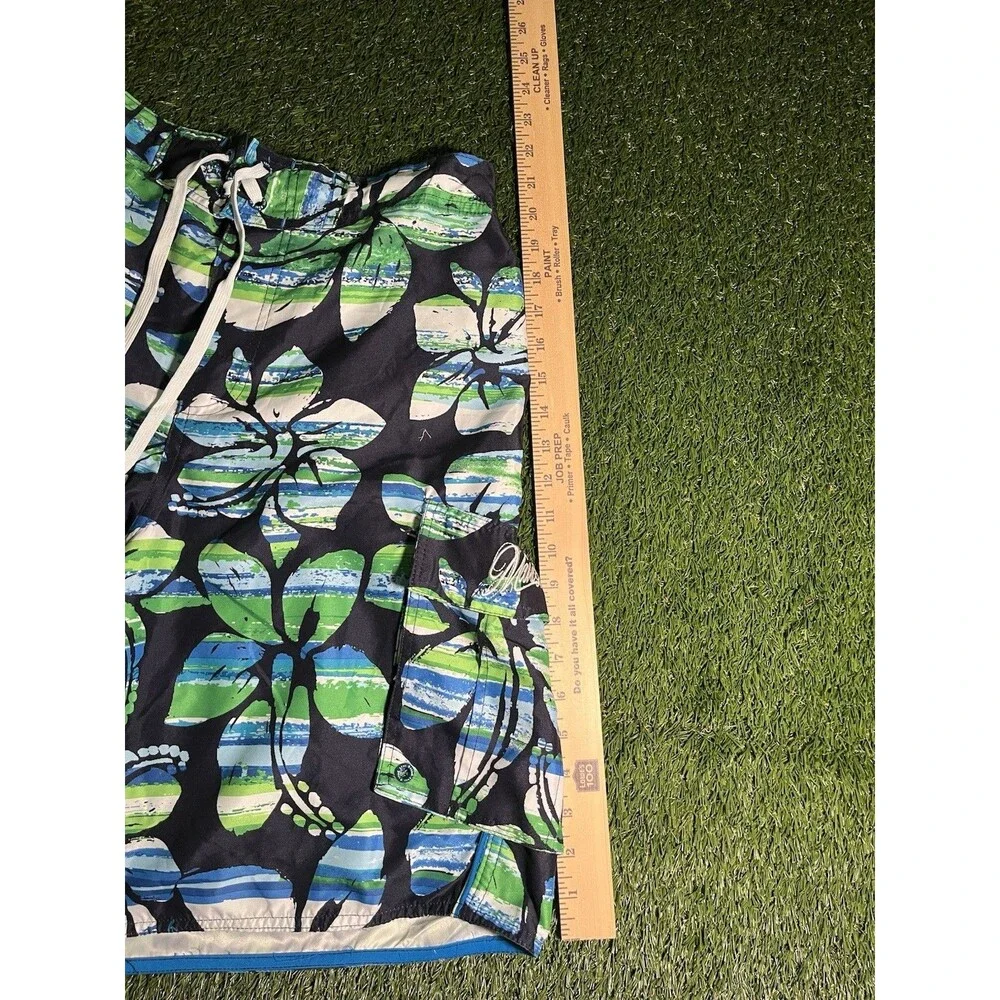 Maui and Sons Swim Trunks Floral Black Green Blue Men's M Elastic Waist Lined